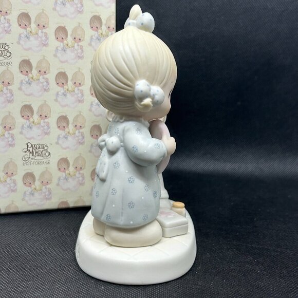Precious Moments "He's the healer of broken hearts" figurine - Picture 3 of 5